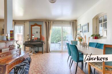 Appartement à vendre 329 000 € 5 pièces 3 chambres 107 m² RDC Sud Est Émerainville 77184