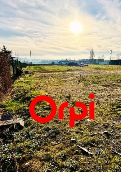 Terrain constructible à vendre 265 000 € 1 123 m² de terrain Luzinay 38200