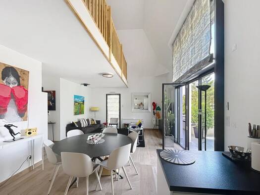 Duplex à vendre 731 500 € 4 pièces 3 chambres 130 m² Étage 2/2 Historique Saint-Cyr-sur-Loire 37540