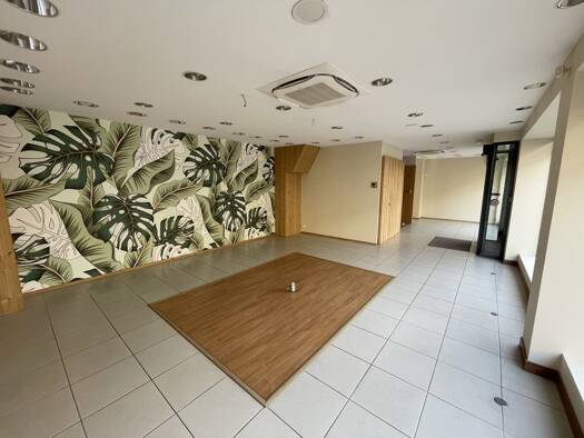 Local commercial à vendre 81 000 € 75 m² de surface de vente Digoin 71160