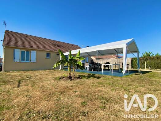 Maison de plain-pied à vendre 173 000 € 4 pièces 3 chambres 89 m² 677 m² de terrain Senonches 28250