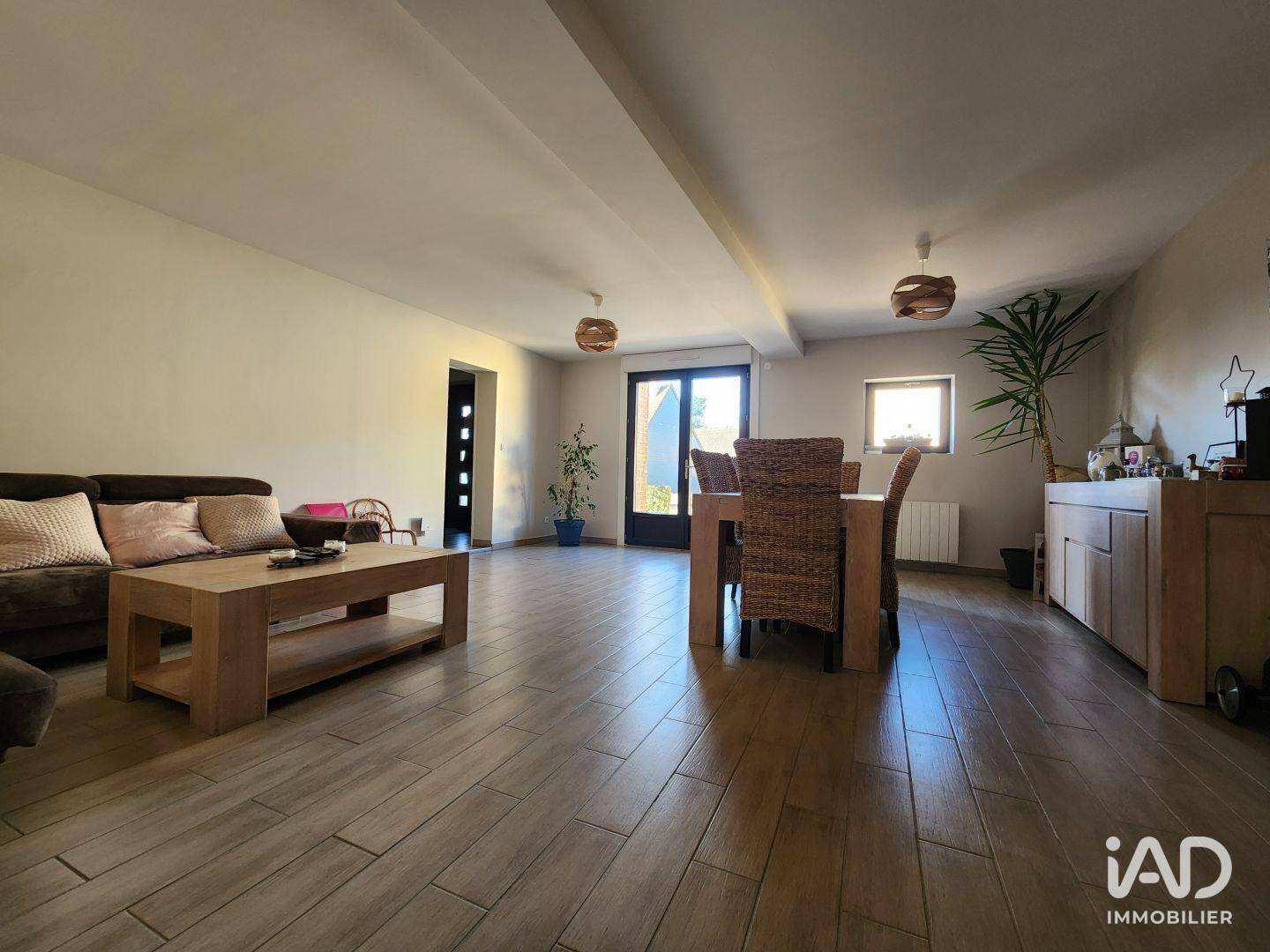 Maison à vendre, 160m², TREMBLAY LES VILLAGES