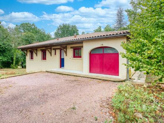 Maison de plain-pied à vendre 276 000 € 4 pièces 3 chambres 120 m² 4 326 m² de terrain Brantôme en Périgord 24310