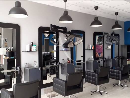 Boutique à vendre Fonds de commerce 102 000 € 90 m² de surface de vente Ferrières-en-Bray 76220