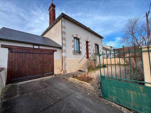 Maison à vendre 85 000 € 3 pièces 1 chambre 111 m² 1 015 m² de terrain Chaillac 36310