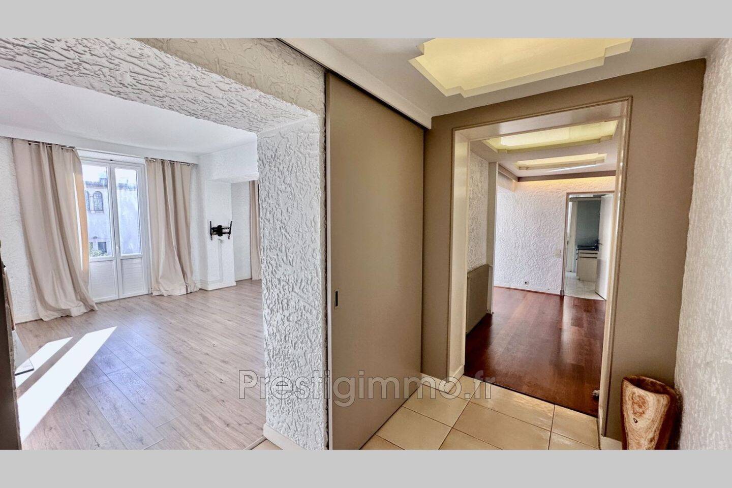 Maison à louer, 115m², CANNES