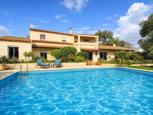 Maison à vendre 727 000 € 9 pièces 5 chambres 270 m² 2 147 m² de terrain Convention Narbonne 11100