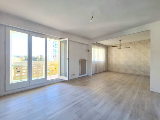 Appartement à vendre 105 000 € 6 pièces 4 chambres 97 m² Étage 2/4 Épinal 88000