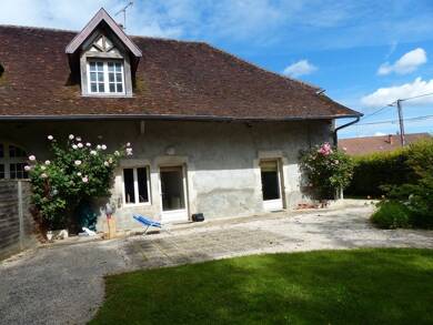 Maison à vendre 62 000 € 3 pièces 2 chambres 96 m² 485 m² de terrain Séligney 39120