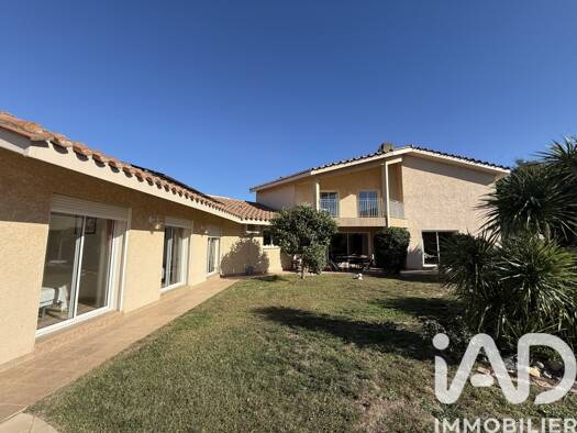 Maison à vendre 680 000 € 8 pièces 5 chambres 251 m² 1 760 m² de terrain Villelongue-de-la-Salanque 66410