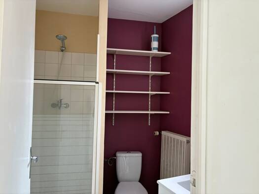 Appartement à louer 480 € 2 pièces 1 chambre 29,8 m² RDC Lisieux 14100