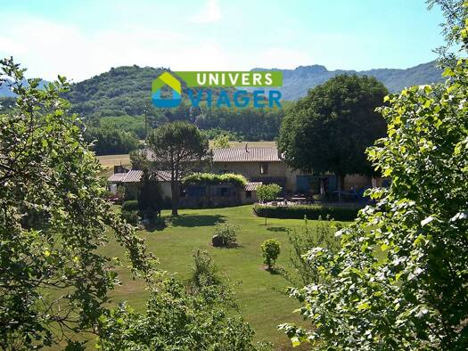 Maison à vendre 599 000 € 11 pièces 5 chambres 371 m² Peyrus 26120