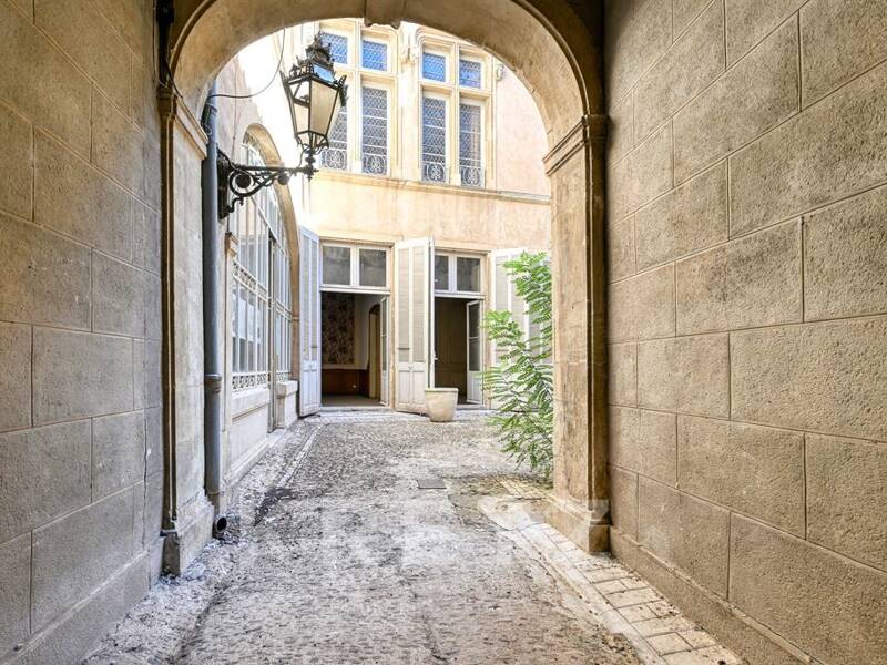 Maison à vendre, 900m², BEZIERS