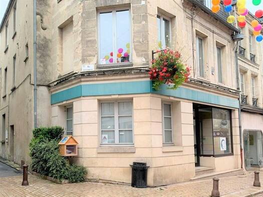 Appartement à vendre 84 300 € 6 pièces 6 chambres 150 m² RDC Laon 02000