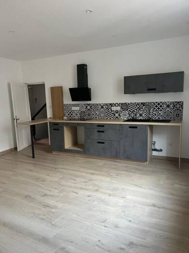 Duplex à louer 650 € 3 pièces 2 chambres 65,2 m² Étage 1/2 Valensole 04210