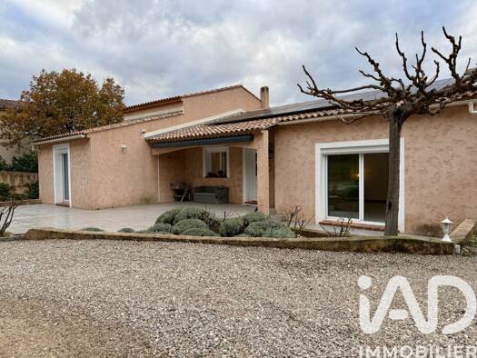 Maison à vendre 550 000 € 4 pièces 3 chambres 158 m² 2 300 m² de terrain Pierrefeu-du-Var 83390