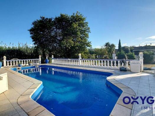 Maison de plain-pied en viager 128 000 € 6 pièces 3 chambres 156 m² 2 300 m² de terrain Montescot 66200