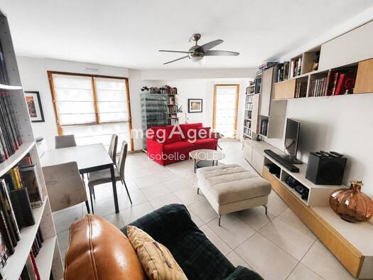 Appartement à vendre 345 000 € 5 pièces 4 chambres 108 m² Étage 1/2 Centre Melun 77000