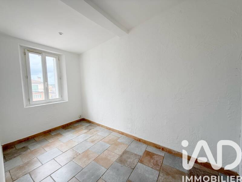 Maison à louer, 33m², CUERS