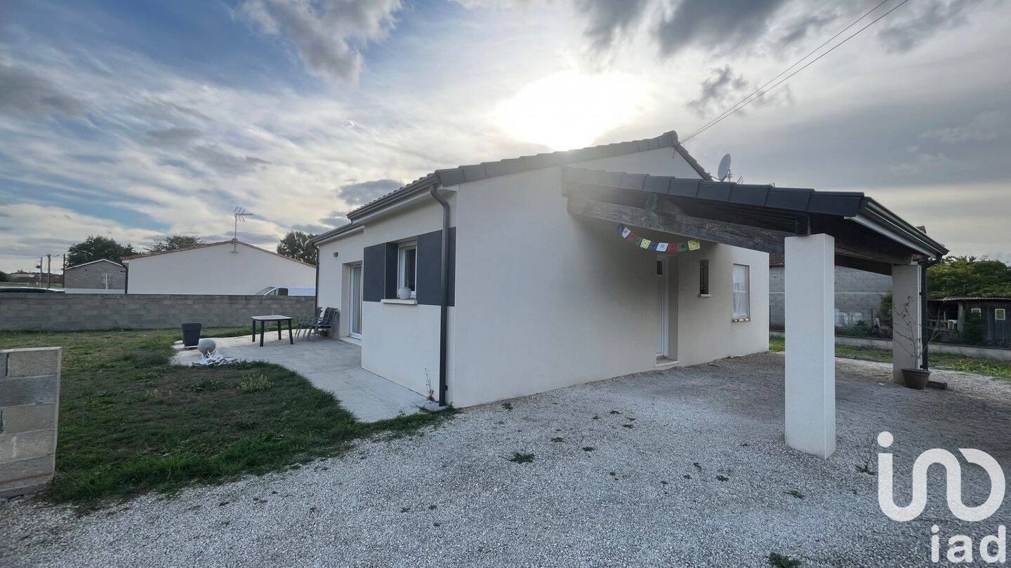 Maison à vendre, 96m², ROULLET SAINT ESTEPHE