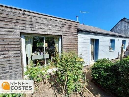 Maison en viager occupé Bouquet 20 825 € 4 pièces 2 chambres 103 m² 297 m² de terrain Thévalles-Chartrière Laval 53000