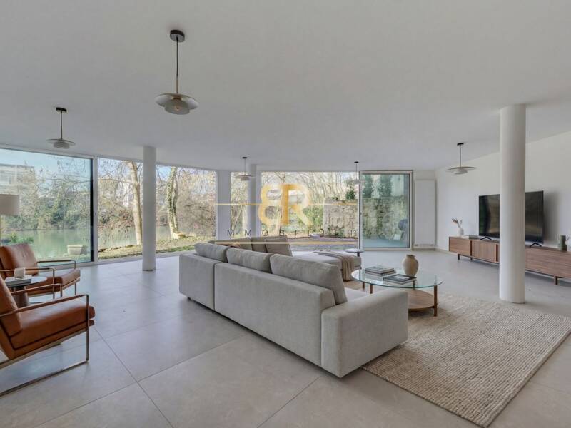Maison à vendre, 700m², SAINT MAUR DES FOSSES