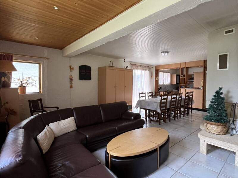 Maison à vendre, 210m², BESSE ET SAINT ANASTAISE