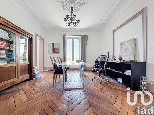 Appartement à vendre 1 140 000 € 5 pièces 4 chambres 114,7 m² Étage 3/4 Chantiers Versailles 78000