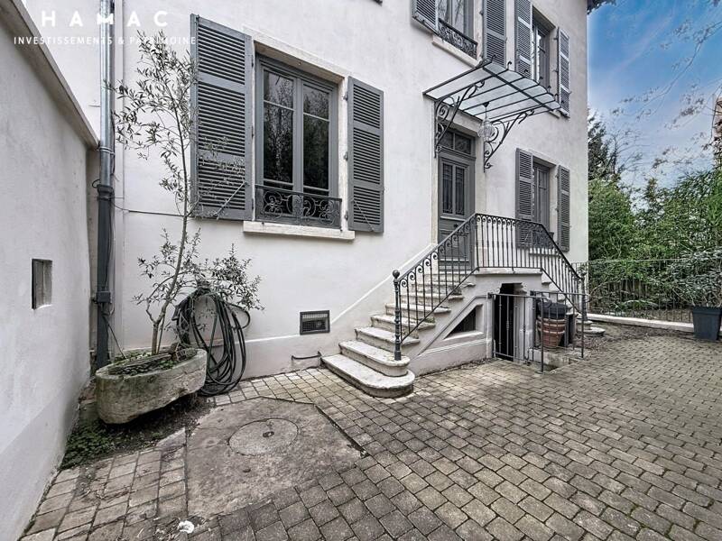 Maison à louer, 268m², LYON 3E