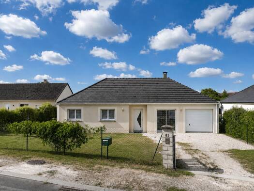 Maison à vendre 195 000 € 5 pièces 3 chambres 86 m² 750 m² de terrain Corquilleroy 45120