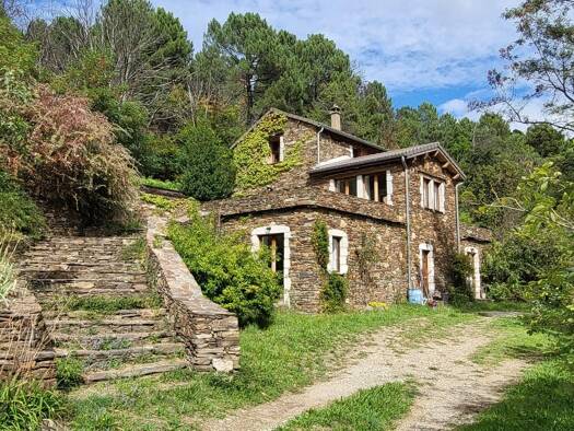 Villa à vendre 330 000 € 4 pièces 3 chambres 122,1 m² 2 140 m² de terrain Saint-Mélany 07260