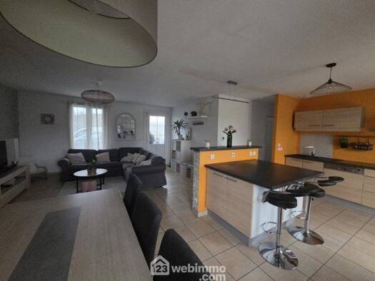 Maison de plain-pied à vendre 219 000 € 5 pièces 4 chambres 102 m² 960 m² de terrain Passel 60400