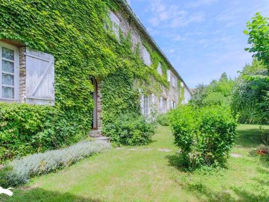 Maison à vendre 399 000 € 6 pièces 5 chambres 210 m² 1 029 m² de terrain Orvilliers 78910