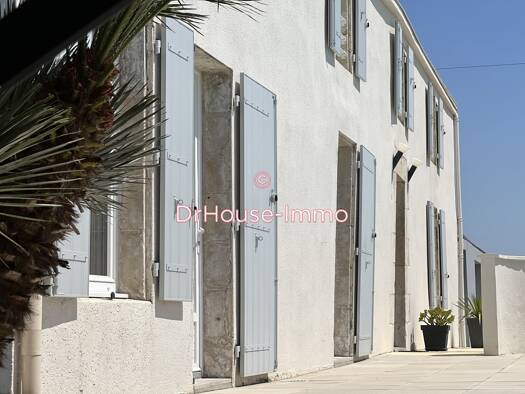 Maison à vendre 515 000 € 7 pièces 4 chambres 249 m² 2 603 m² de terrain Centre Urbain Lucon 85400
