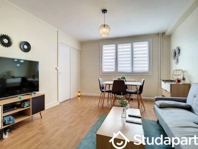 Appartement à louer 395 € 1 pièce 4 chambres 10 m² 1er étage Jules Guesde Troyes 10000