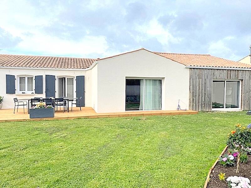 Maison à vendre, 148m², SAINT JEAN DE LIVERSAY