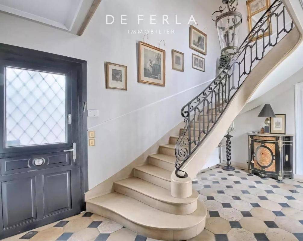 Maison à vendre, 225m², SAINT MAUR DES FOSSES