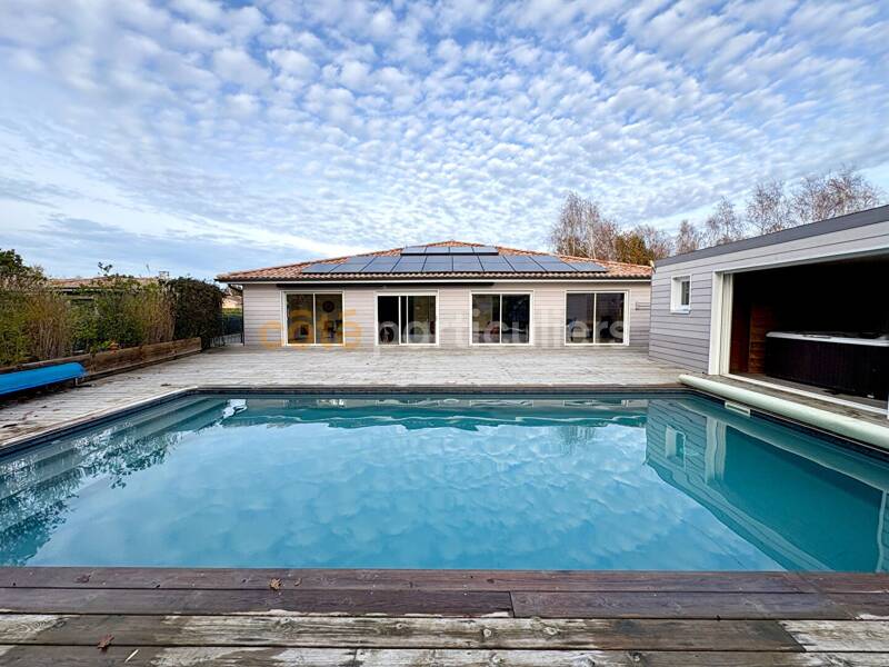 Maison à vendre, 273m², GRAYAN ET L'HOPITAL