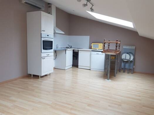Appartement à louer 415 € 1 pièce 1 chambre 31 m² Étage 2/2 Chamagne 88130