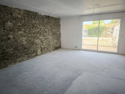 Maison à vendre 208 000 € 6 pièces 4 chambres 116 m² 229 m² de terrain La Varenne 49270