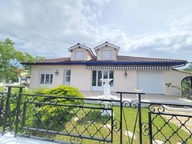 Maison de plain-pied à louer 1 700 € 4 pièces 3 chambres 108 m² 731 m² de terrain L'Alouette-Hôpital Xavier Amozan Pessac 33600