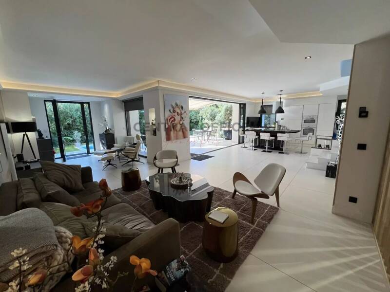 Maison à vendre, 193m², ANTIBES