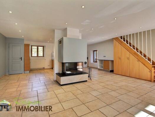 Duplex à vendre 349 000 € 4 pièces 3 chambres 90,2 m² Étage 1/1 Bonne 74380