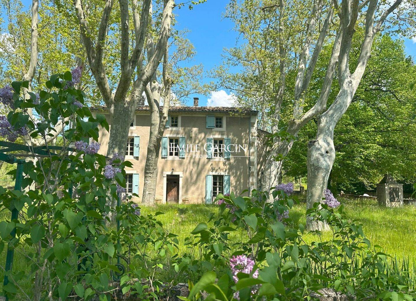 Maison à vendre, 400m², SAINT MARTIN DE CASTILLON