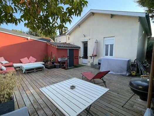 Maison de plain-pied à vendre 274 000 € 3 pièces 2 chambres 41 m² 167 m² de terrain La Garenne-Baudin Le Bouscat 33110