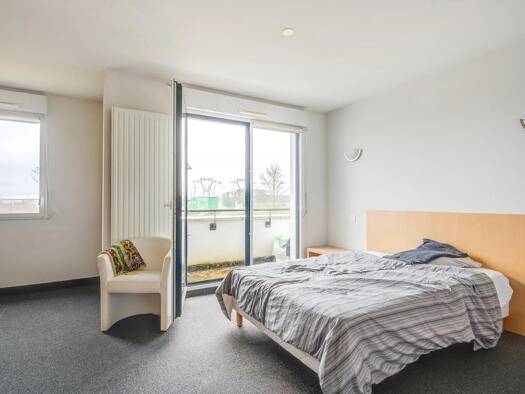 Appartement à vendre 73 000 € 1 pièce 27 m² Étage 1/2 Villejust 91140