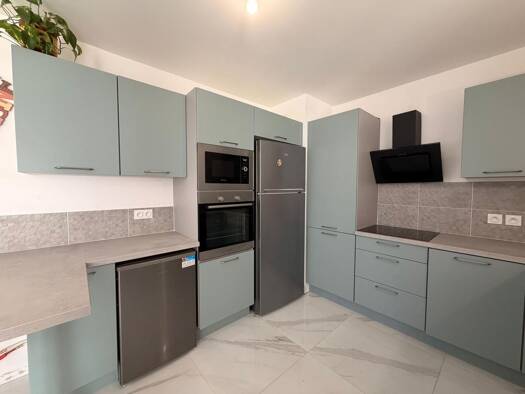 Duplex à louer 1 430 € 4 pièces 3 chambres 82,9 m² RDC Cerny 91590