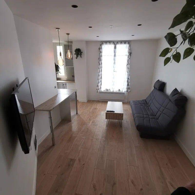 Maison à louer, 22m², IVRY SUR SEINE