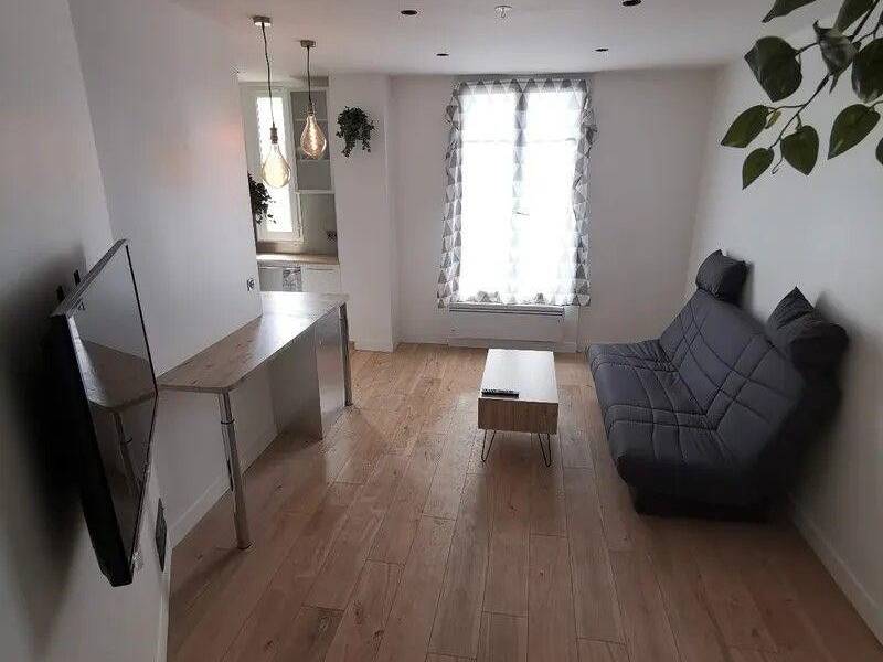 Maison à louer, 22m², IVRY SUR SEINE