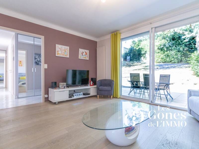 Maison à vendre, 135m², CHARBONNIERES LES BAINS